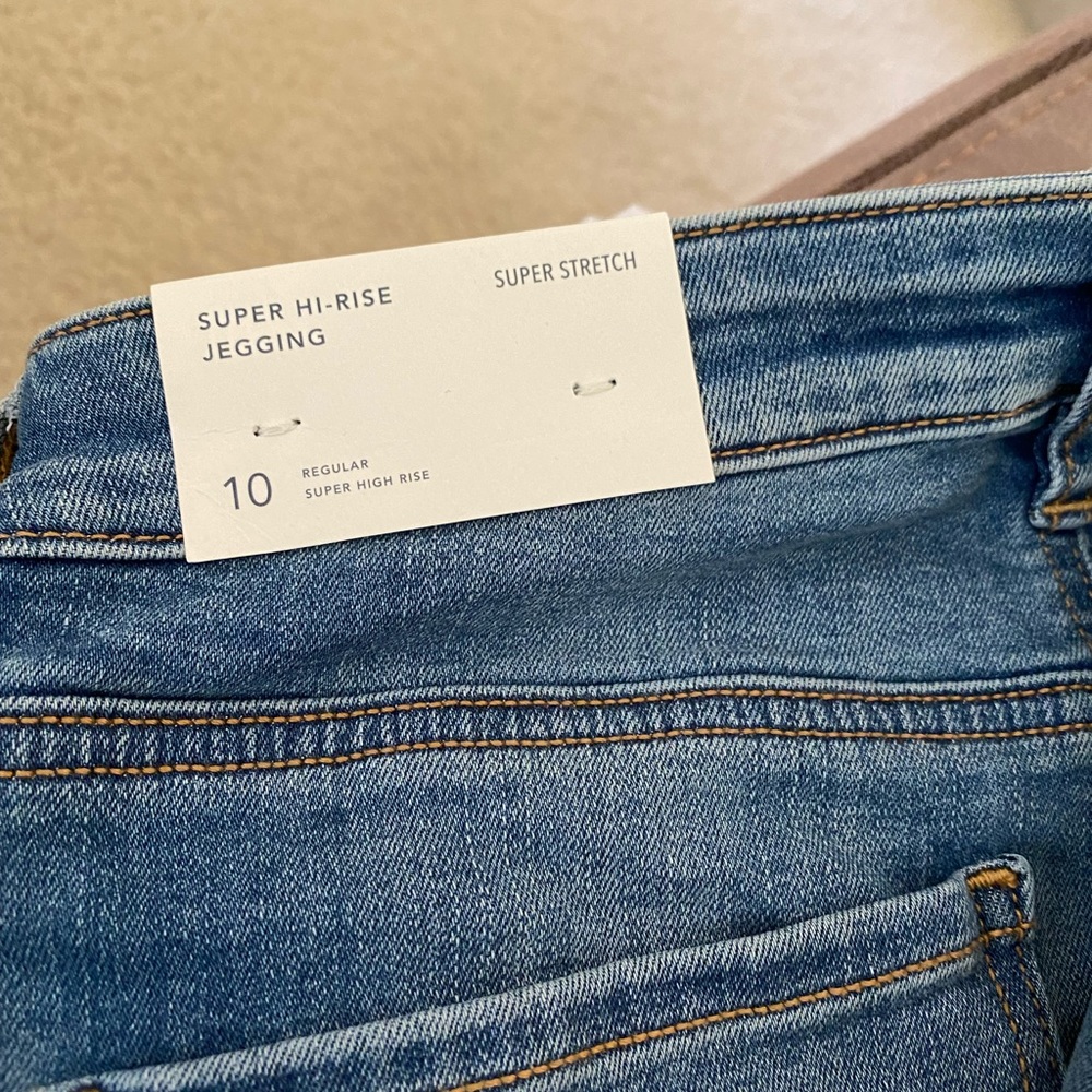 American Eagle hi rise jegging super stretch.